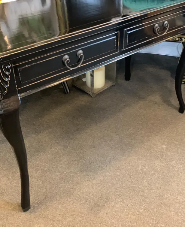 Black Table with Curved Legs