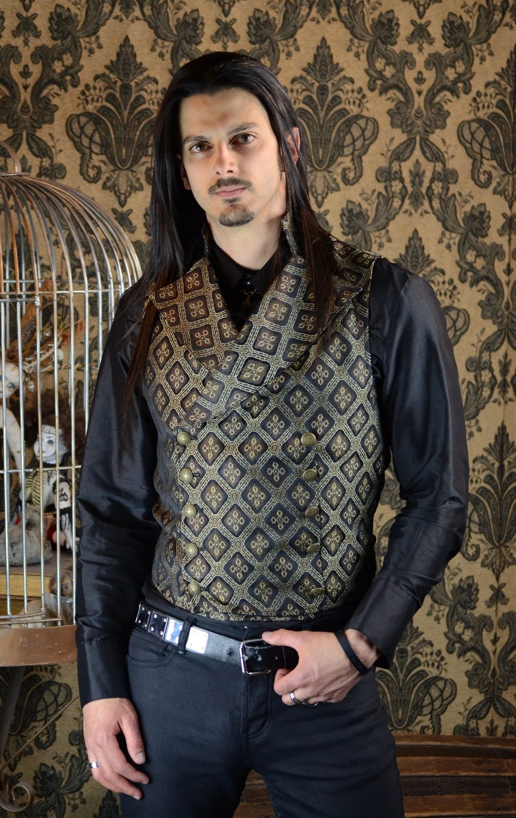 CAVALIER VEST - BROWN/GOLD DIAMOND