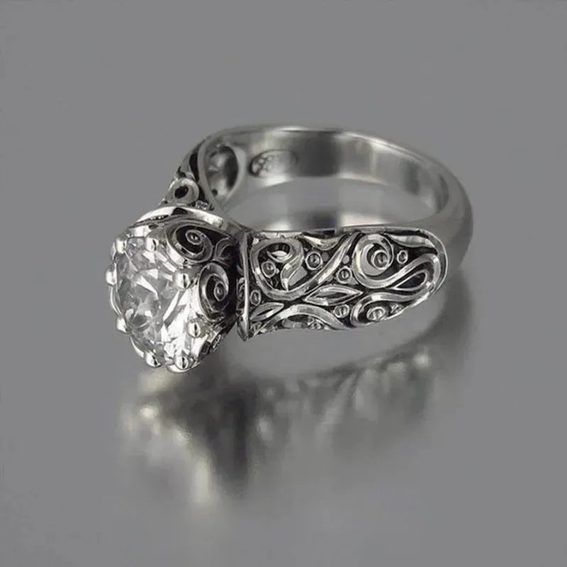 Elegant Kiwidress King Ring