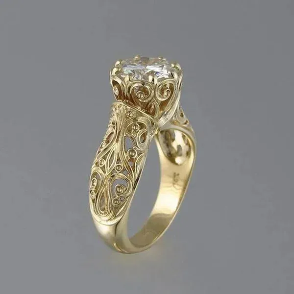 Elegant Kiwidress King Ring