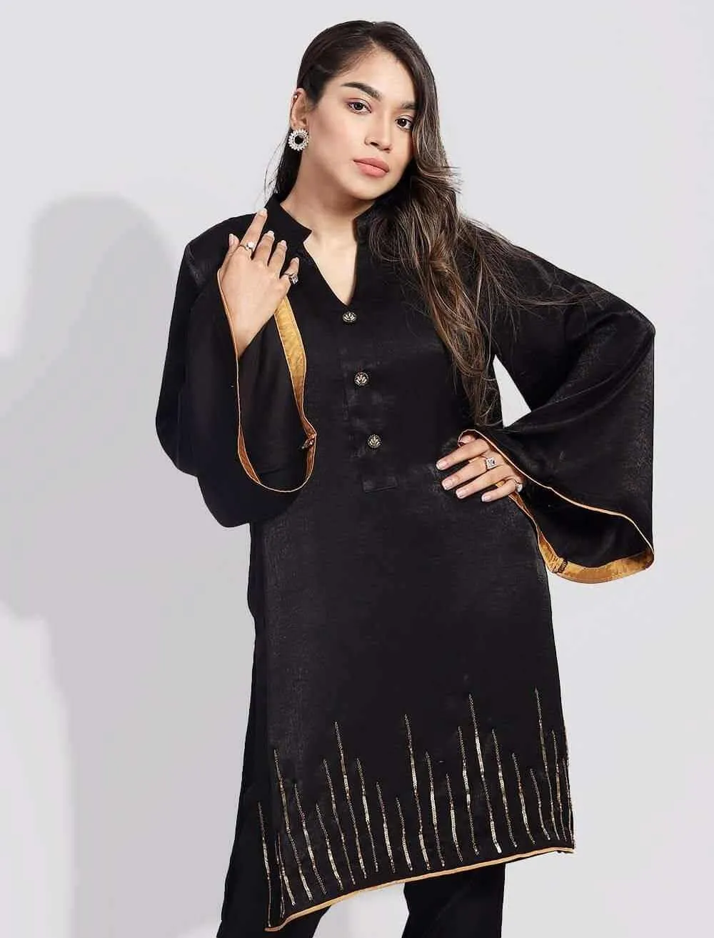 Exclusive Zardozi Kameez with Bottom