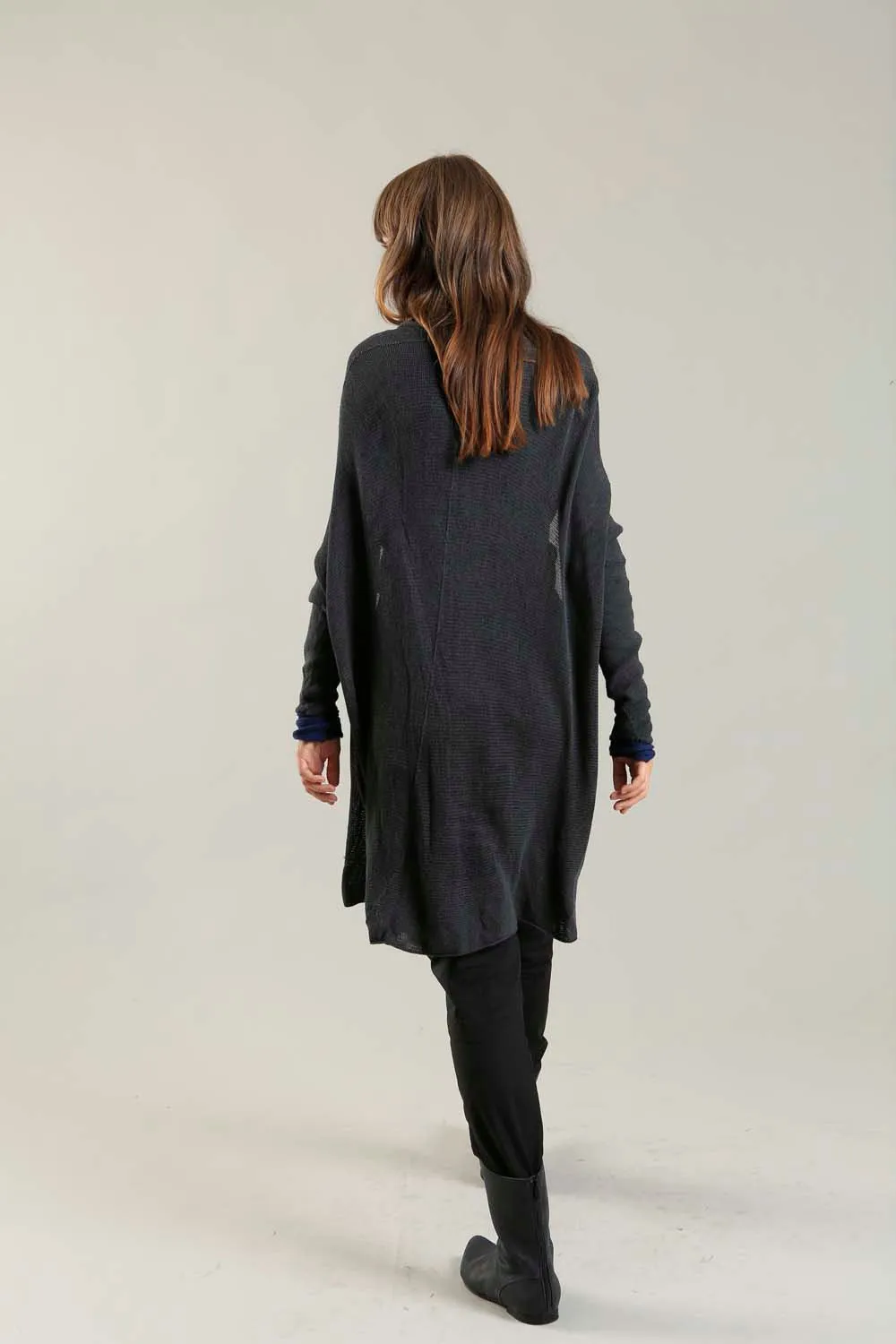 Gin Long Soy light Cardigan in Charcoal