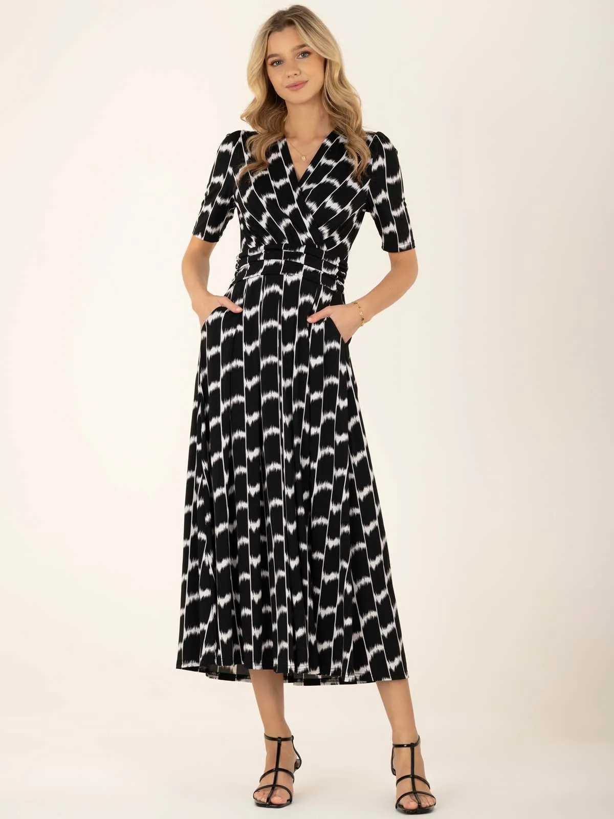 Jolie Moi Akayla Printed Jersey Maxi Dress, Black Geo