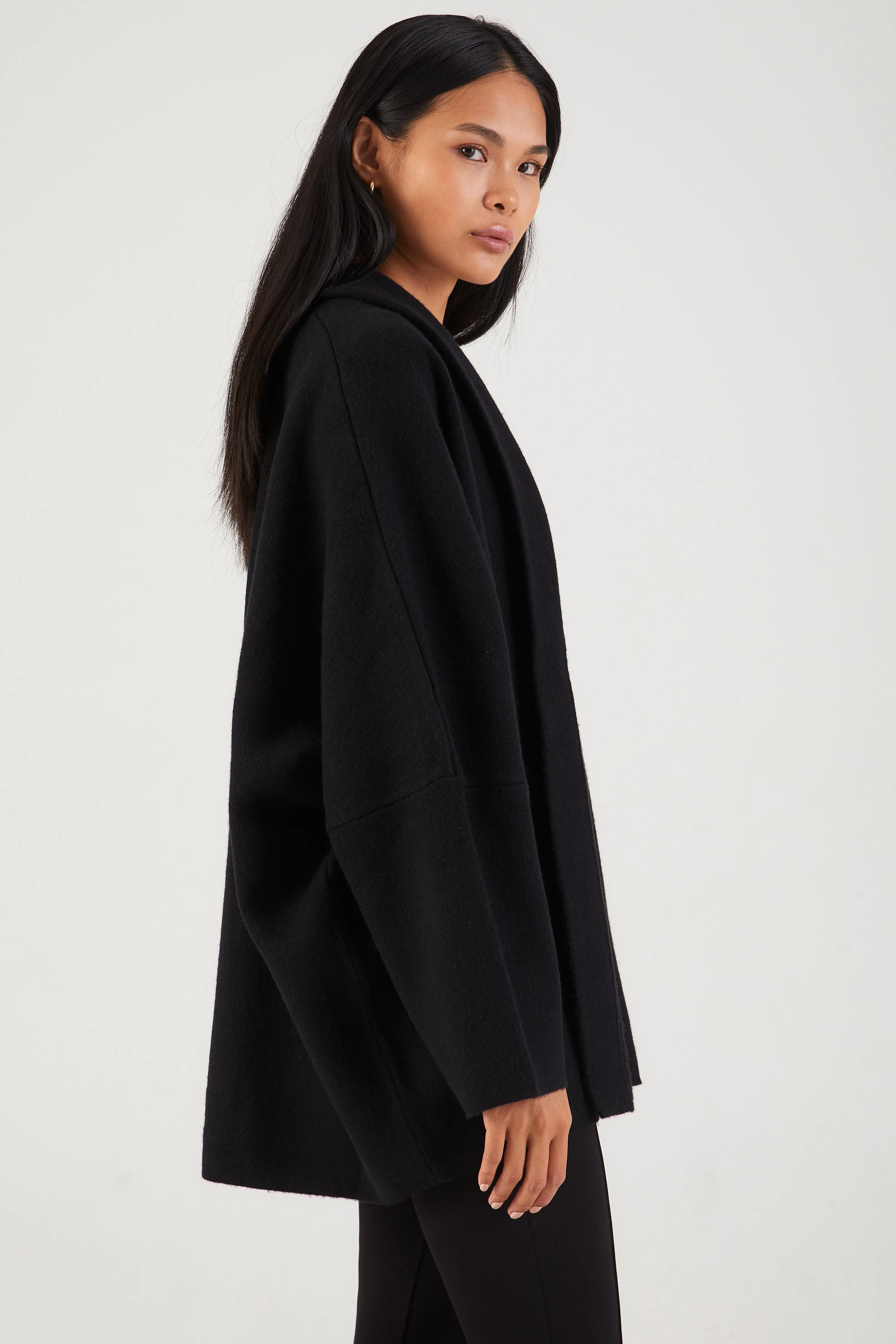 Kaden Oversized Cardigan in Black