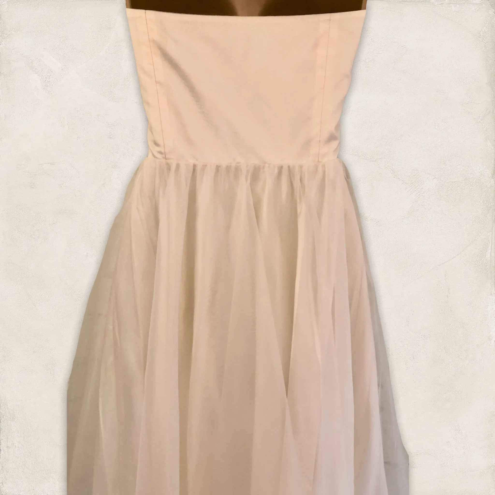 Linea Cream Satin & Organza Halter Neck Prom Dress UK 10 US 6 EU 38