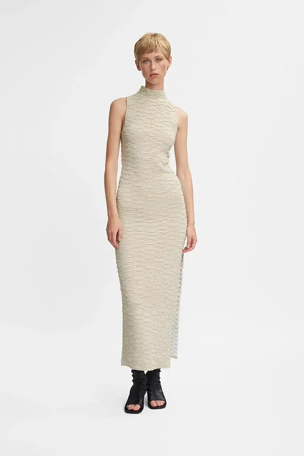 Picca Sleeveless Dress in Off White/Gold