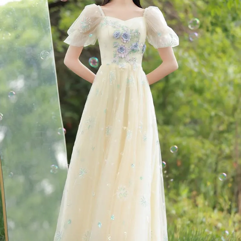 Retro Ethereal Embroidery Evening Dress