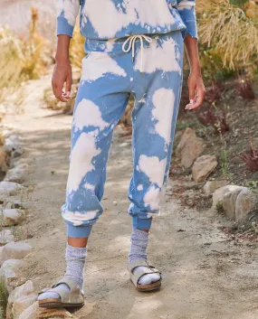 The Cropped Sweatpant. Novelty -- Cloud Wash