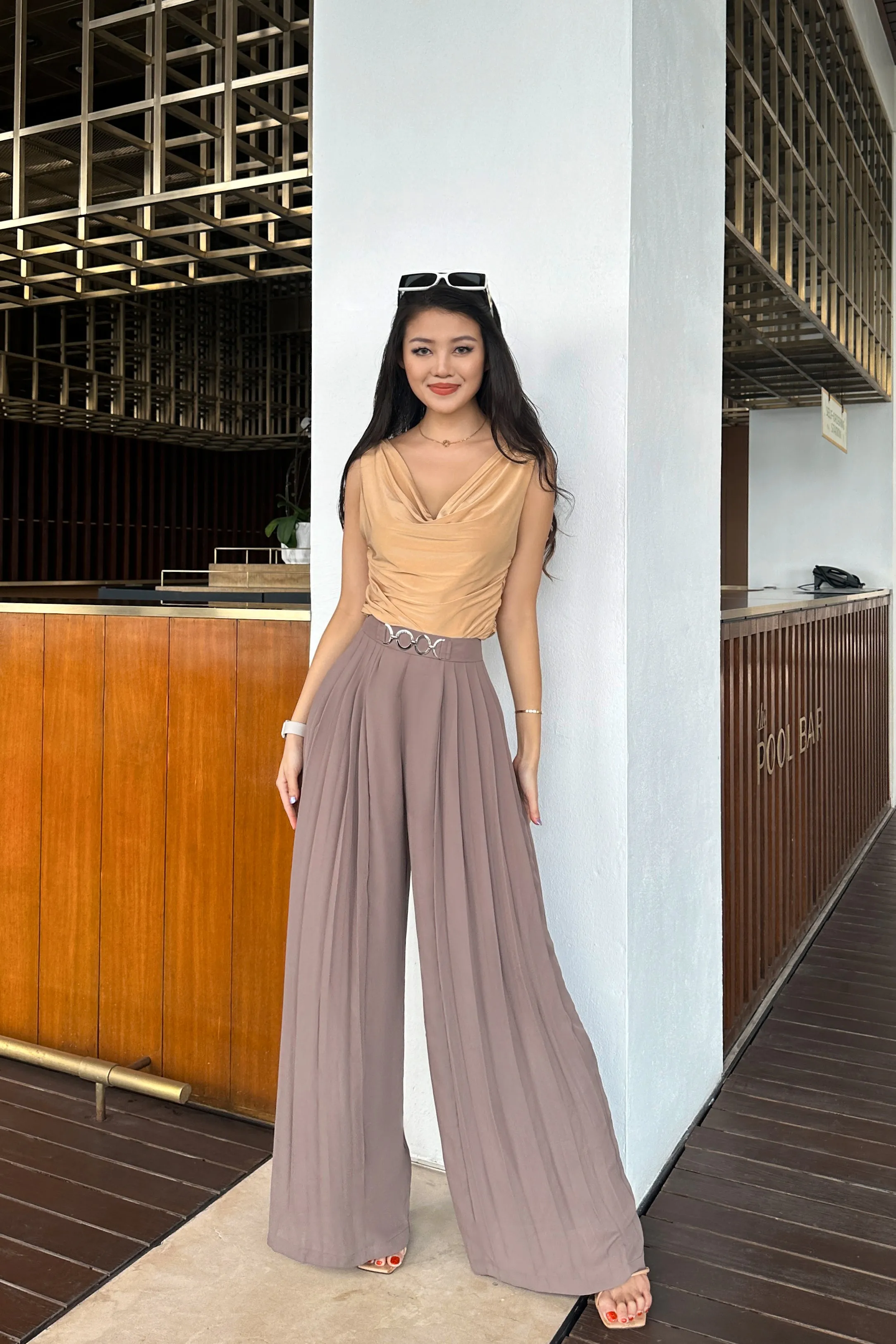 Threse Chiffon Pleated Pants in Grey