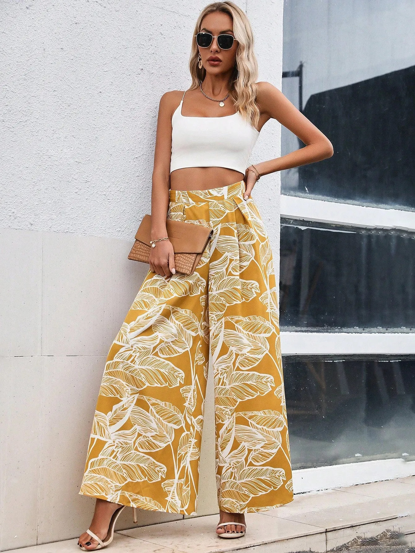 Tropical Print Wide Leg Pants