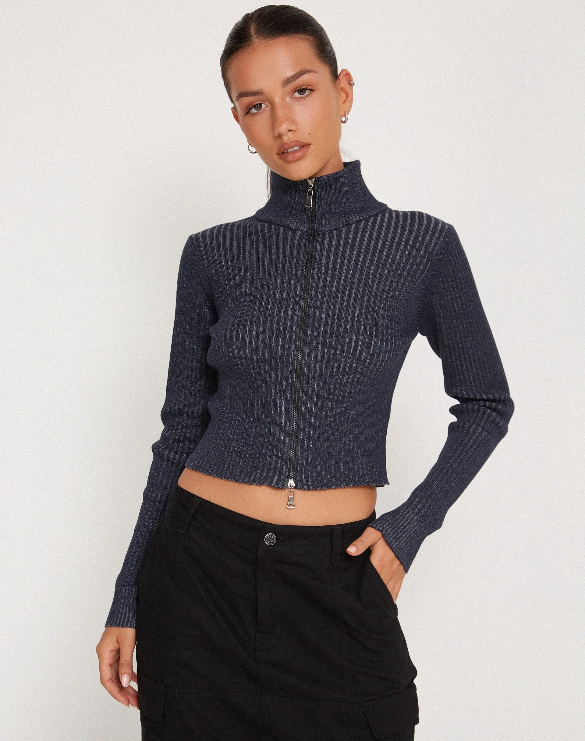 Tuzifa Cropped Jumper in Navy